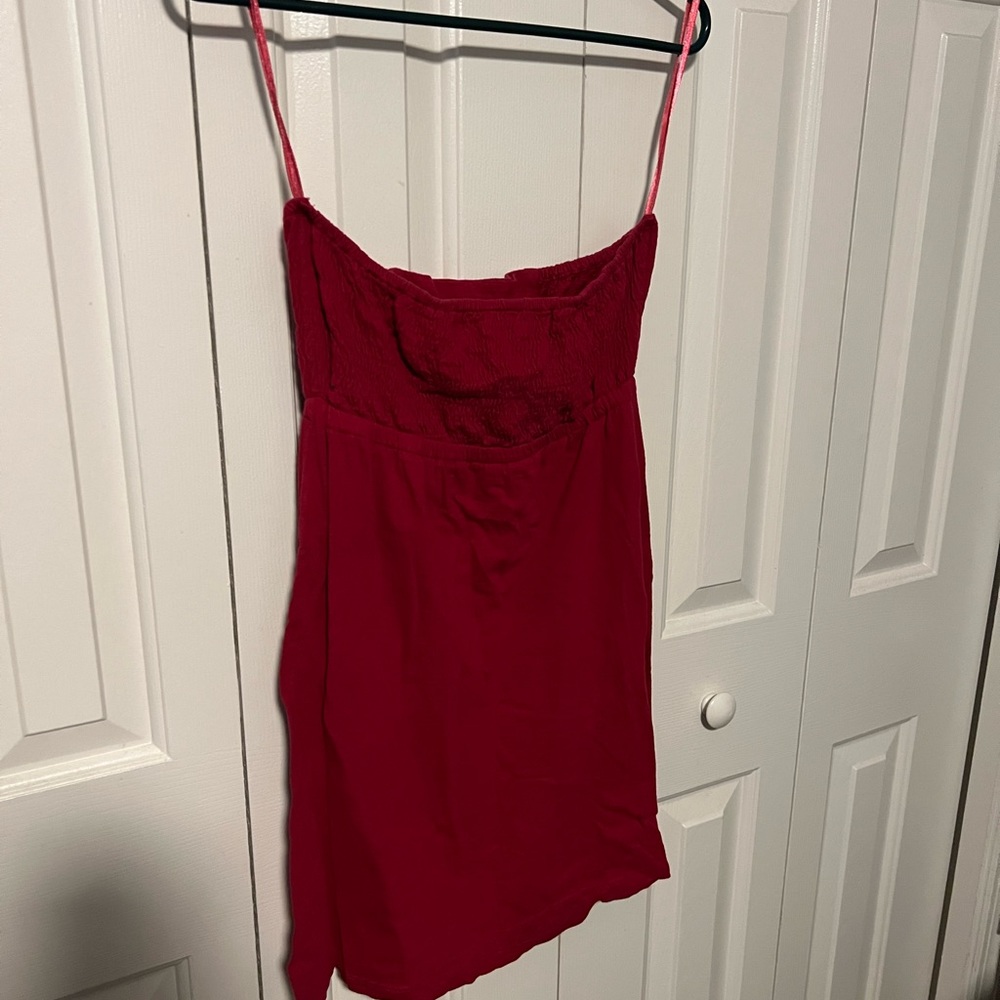 Element size medium strapless tank